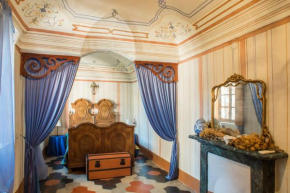 CASA DEI LEONI CAMERA BLU